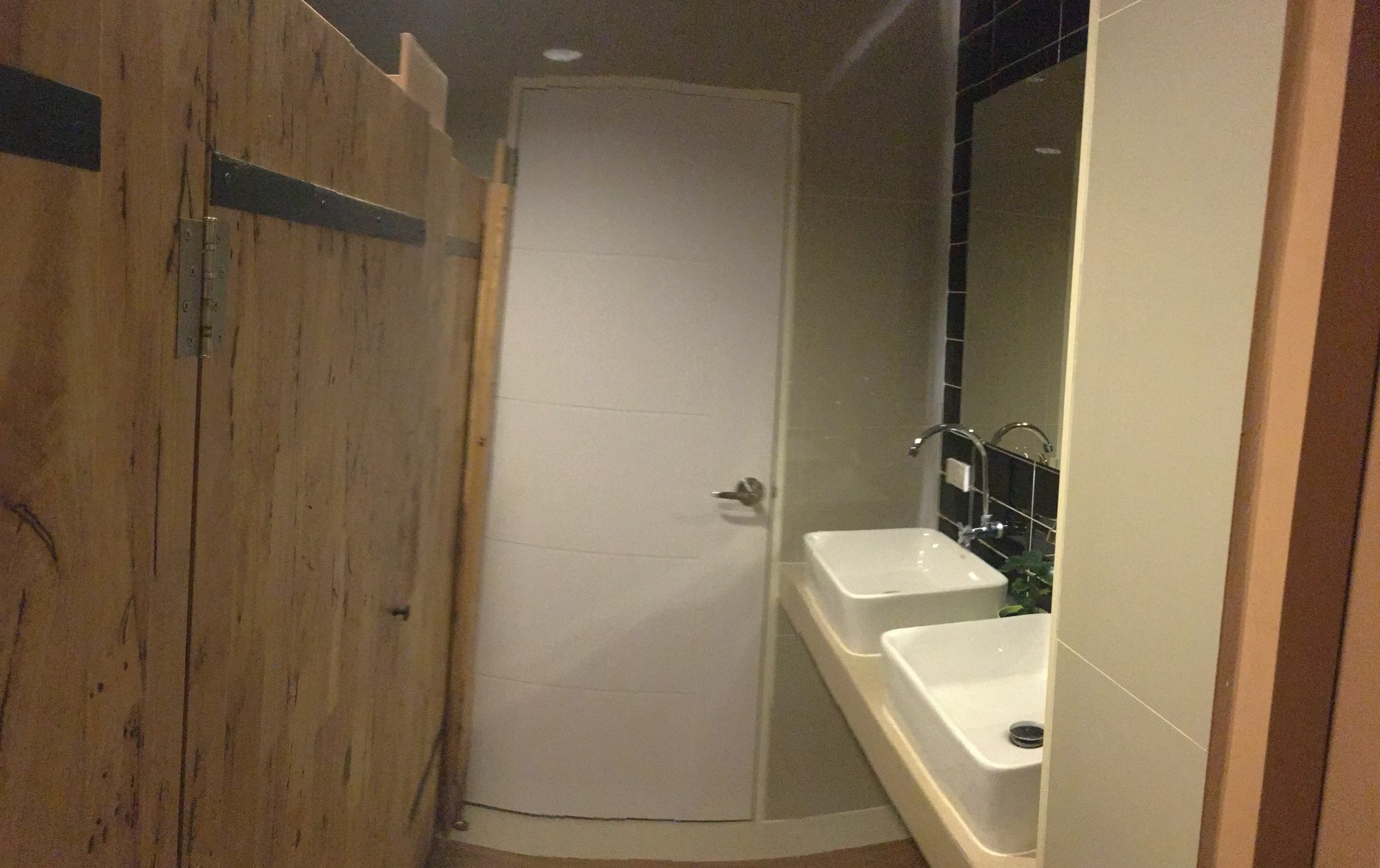 Siam Host Ratchada - Mrt Ladprao Hostel Bangkok Kültér fotó